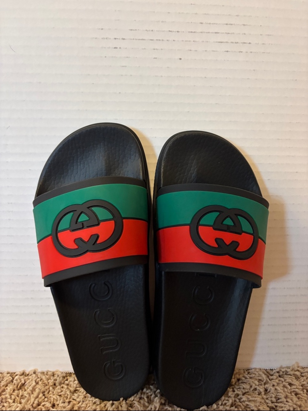 Gucci Women Black Slides with Green and Red Logo Strap